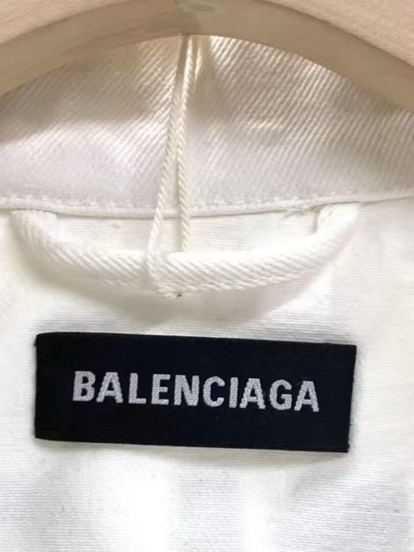 Balenciaga Balenciaga Logo Denim Jacket in White Size US M / EU 48-50 / 2 - 4 Thumbnail