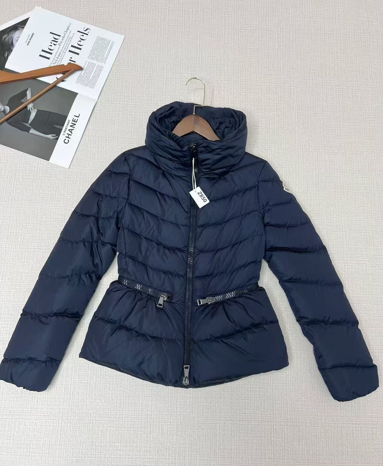 Moncler Classic Moncler Waist-Defining Down Jacket Size XS / US 0-2 / IT 36-38 - 2 Thumbnail
