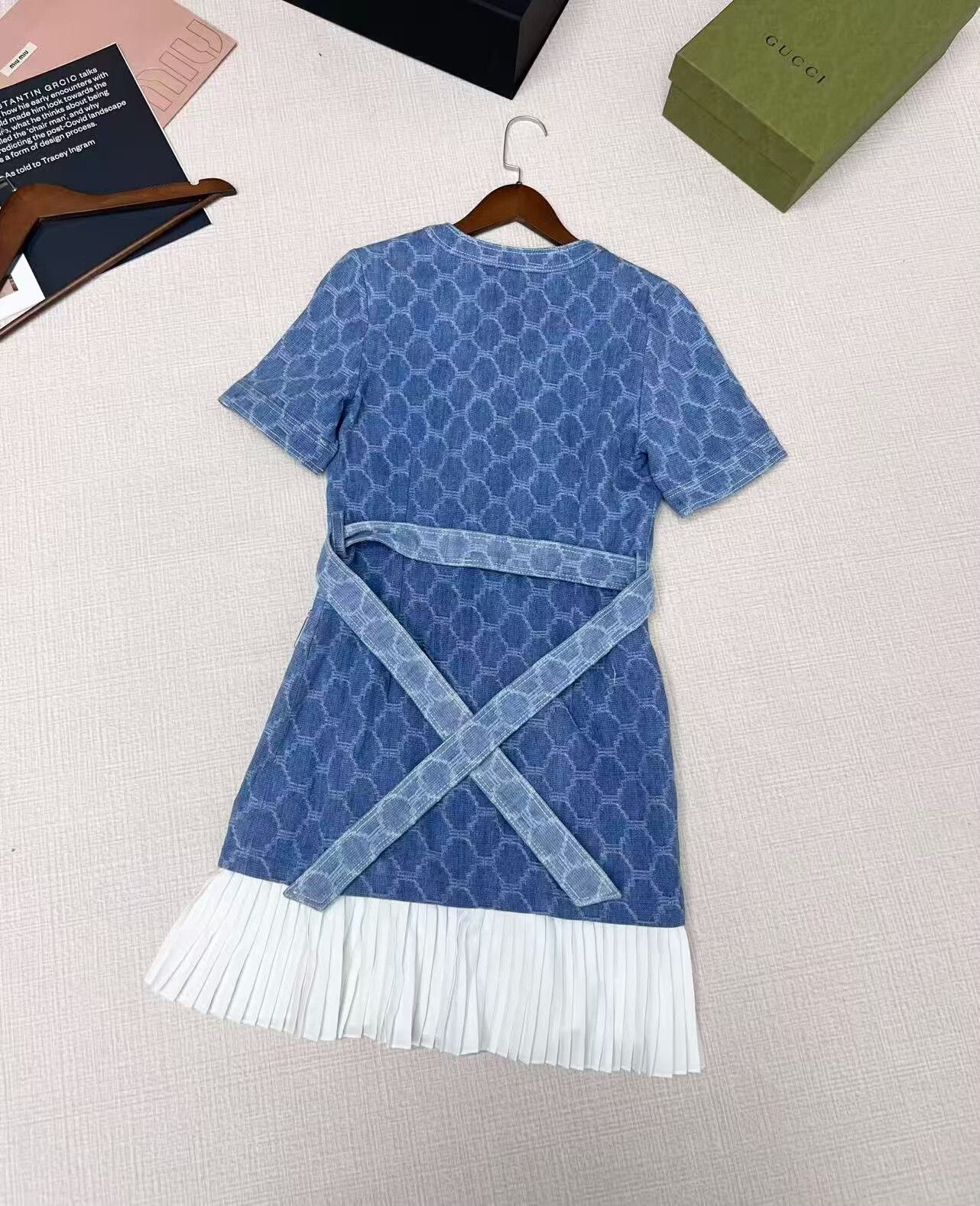 Sandro Pleated Denim Dress with Belt Size XS / US 0-2 / IT 36-38 - 2 Thumbnail