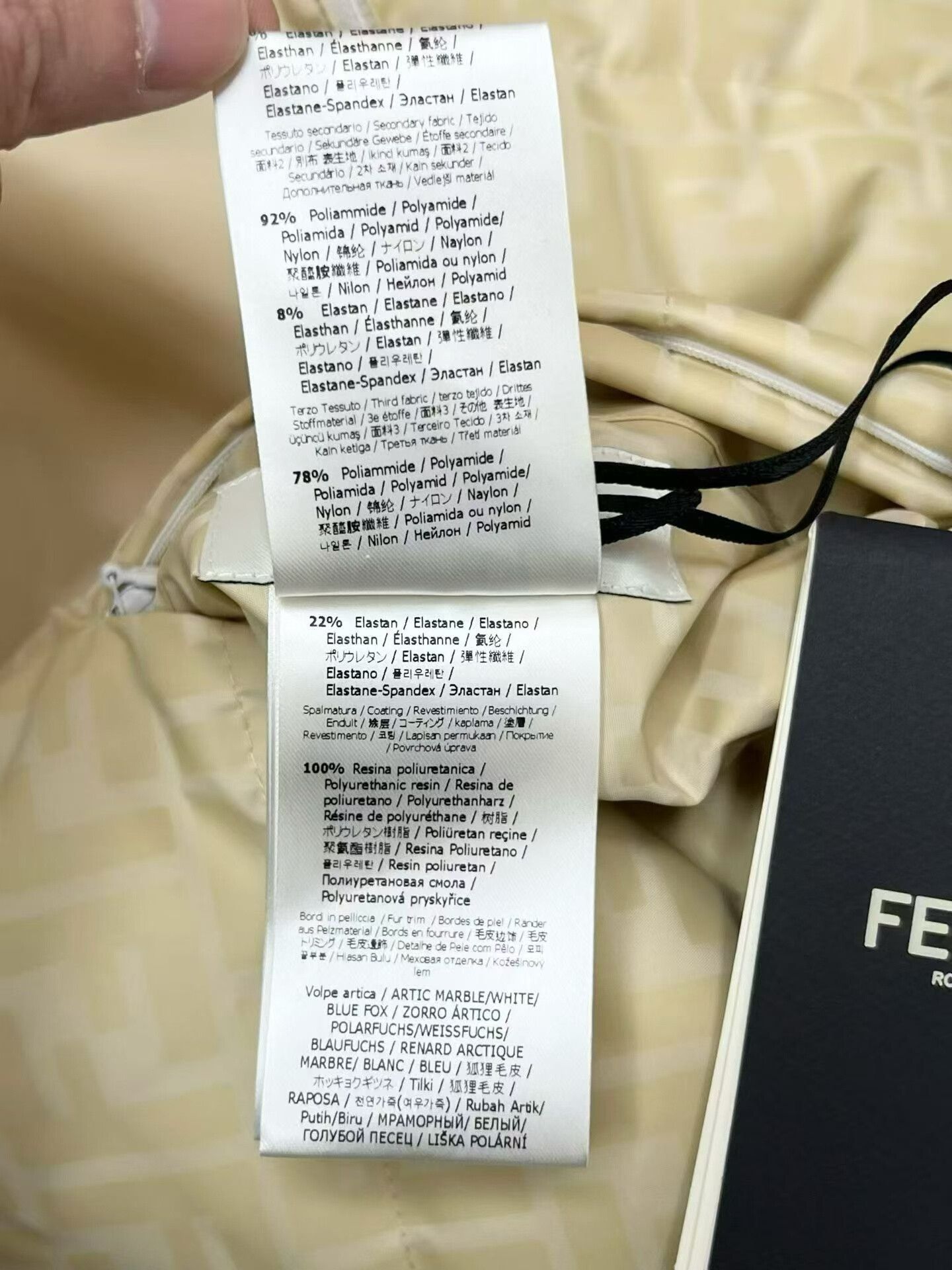 Fendi Fendi Double-Sided Logo Hooded Down Jacket Size XS / US 0-2 / IT 36-38 - 5 Thumbnail