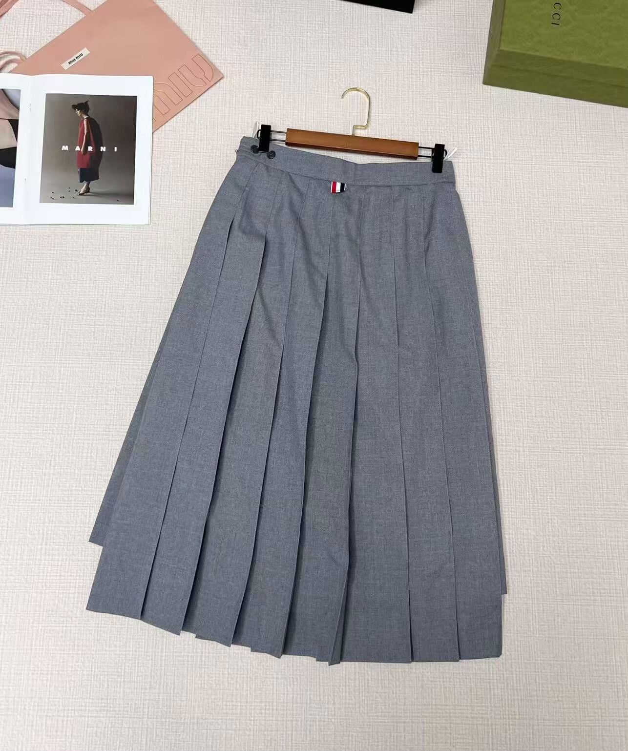 Thom Browne Thom Browne Gray Pleated Skirt Size 42" / US 20 - 2 Thumbnail