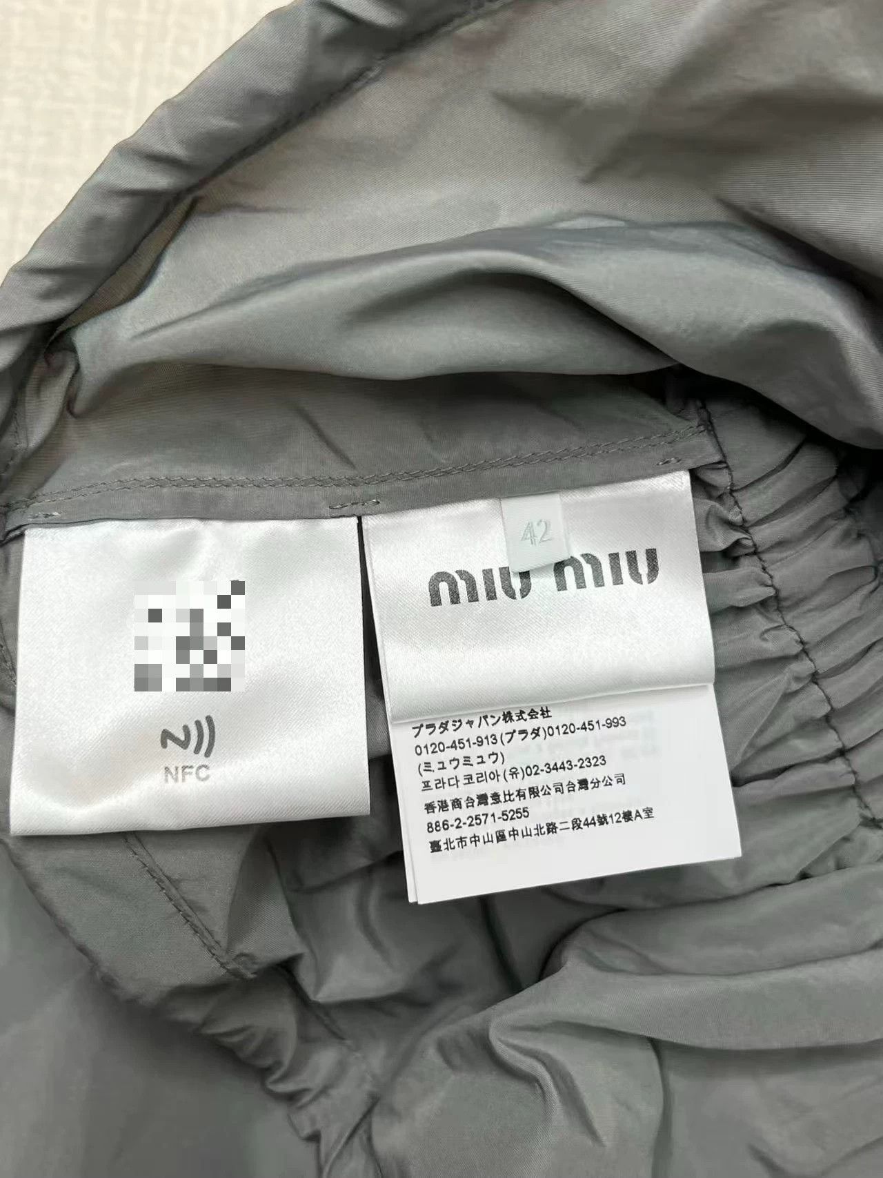 Miu Miu Miu Miu Gray Windbreaker Jacket Size 42 Size M / US 6-8 / IT 42-44 - 4 Thumbnail