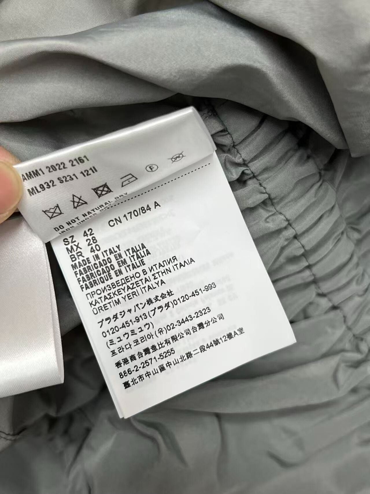 Miu Miu Miu Miu Gray Windbreaker Jacket Size 42 Size M / US 6-8 / IT 42-44 - 5 Thumbnail