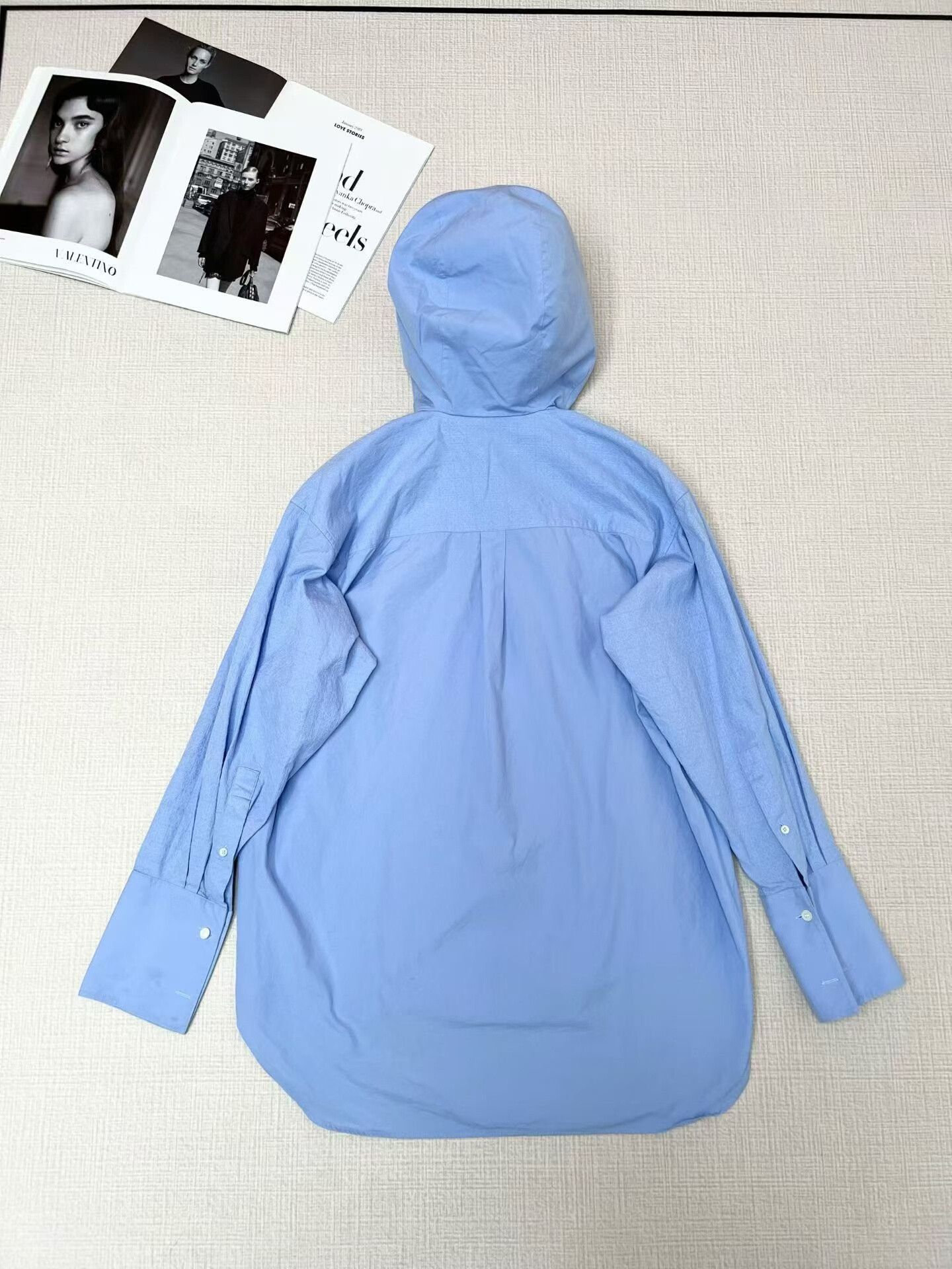 Loewe LOEWE Logo Hooded Shirt in Size 36 Size US M / EU 48-50 / 2 - 2 Thumbnail