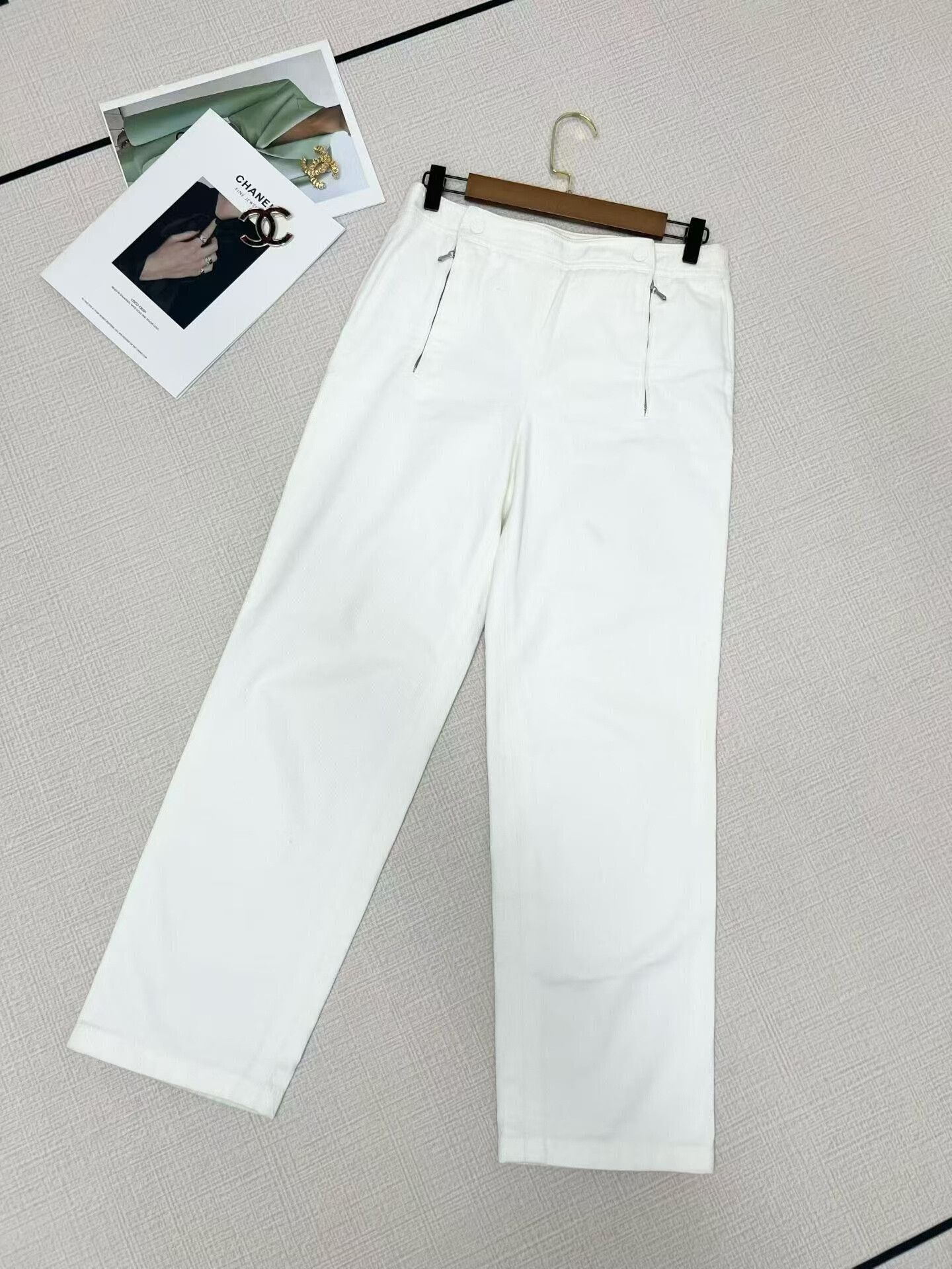 Chanel Chanel White Women's Pants Size 38 Size 38" / US 16 / IT 52 - 2 Thumbnail