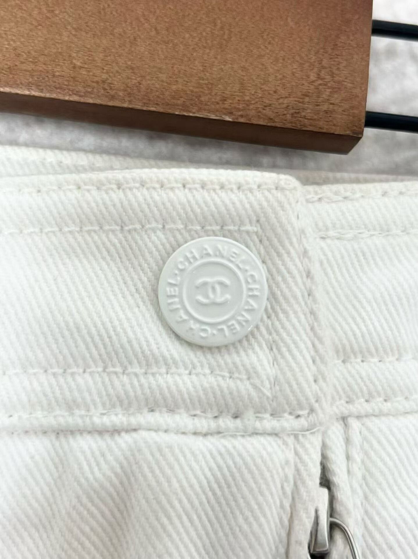 Chanel Chanel White Women's Pants Size 38 Size 38" / US 16 / IT 52 - 3 Thumbnail