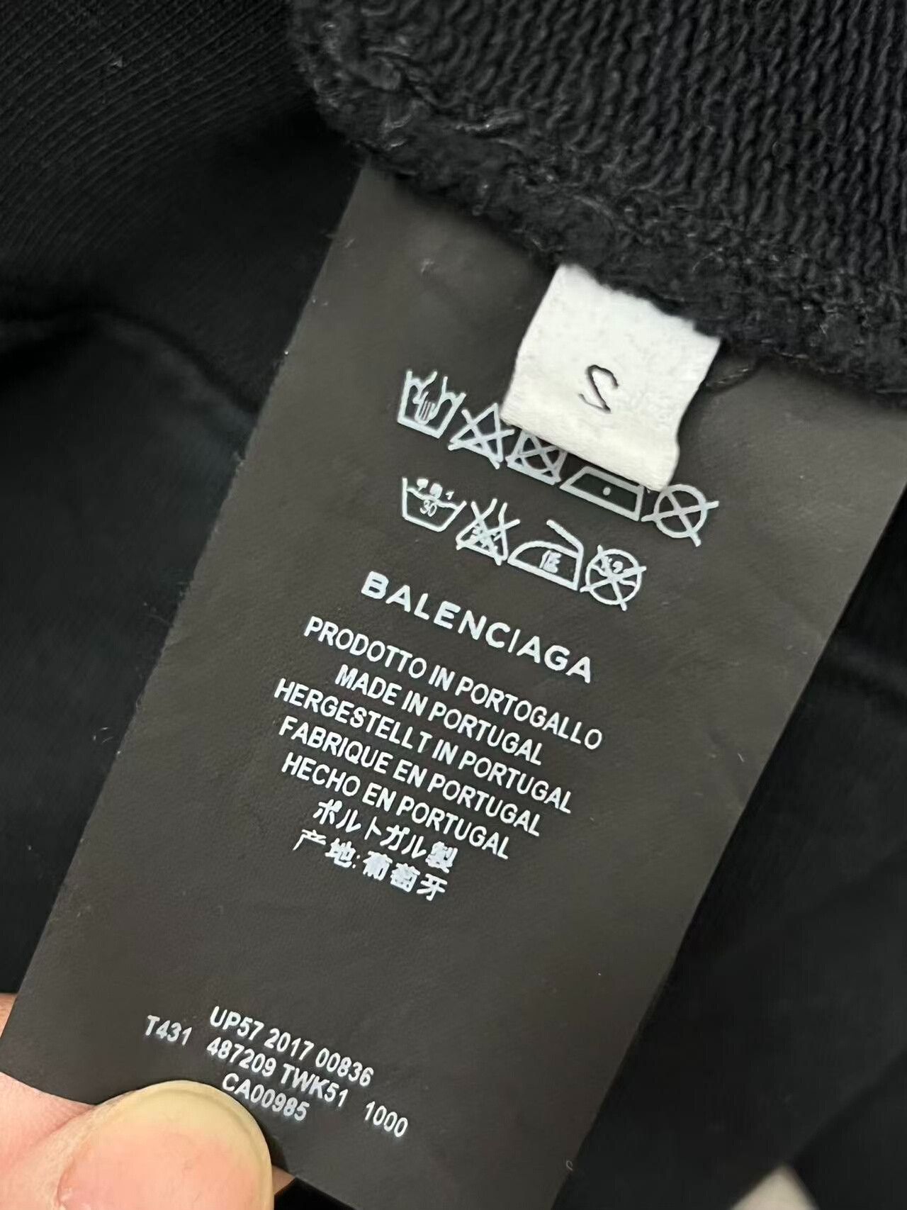 Balenciaga Balenciaga Black Hoodie Size S Size US S / EU 44-46 / 1 - 4 Thumbnail