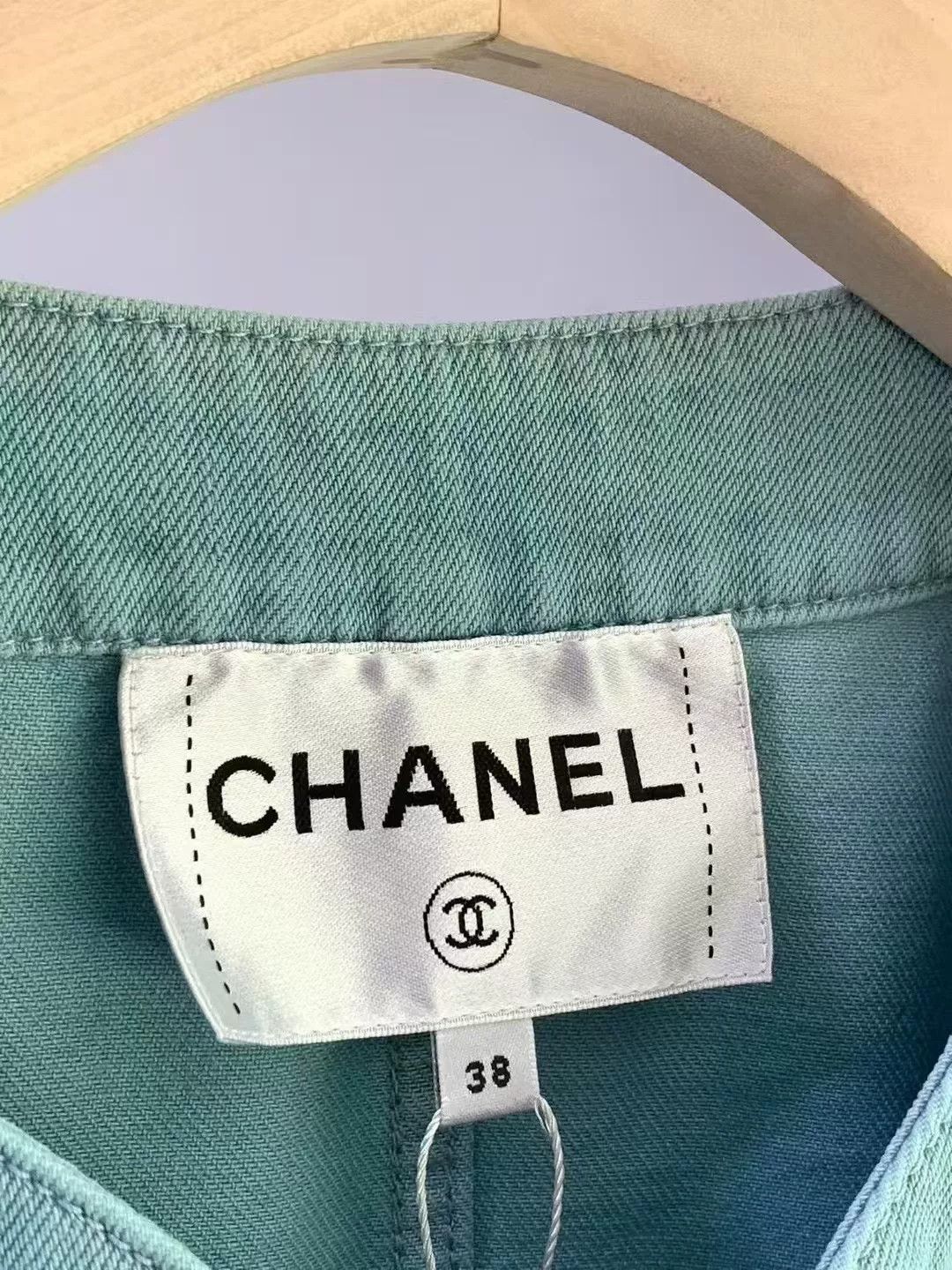 Chanel Chanel Camellia Denim Jacket with Brooch Size S / US 4 / IT 40 - 4 Thumbnail