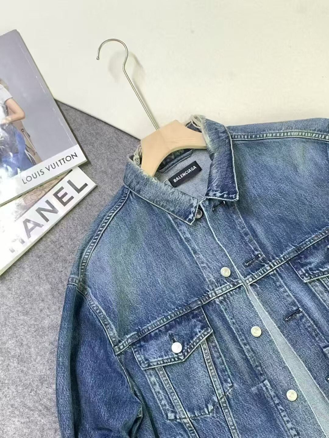 Balenciaga Balenciaga Logo Denim Jacket Size 46 Size US S / EU 44-46 / 1 - 2 Thumbnail