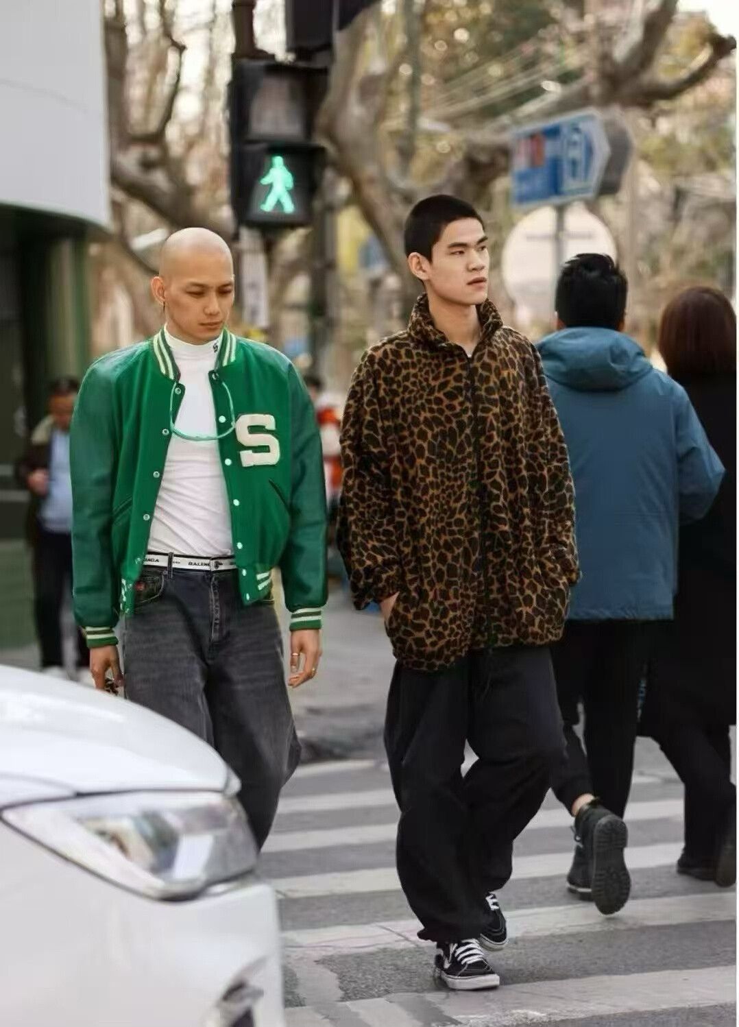 Balenciaga Balenciaga Leopard Print Fleece Jacket Size 36 Size XS / US 0-2 / IT 36-38 - 9 Thumbnail