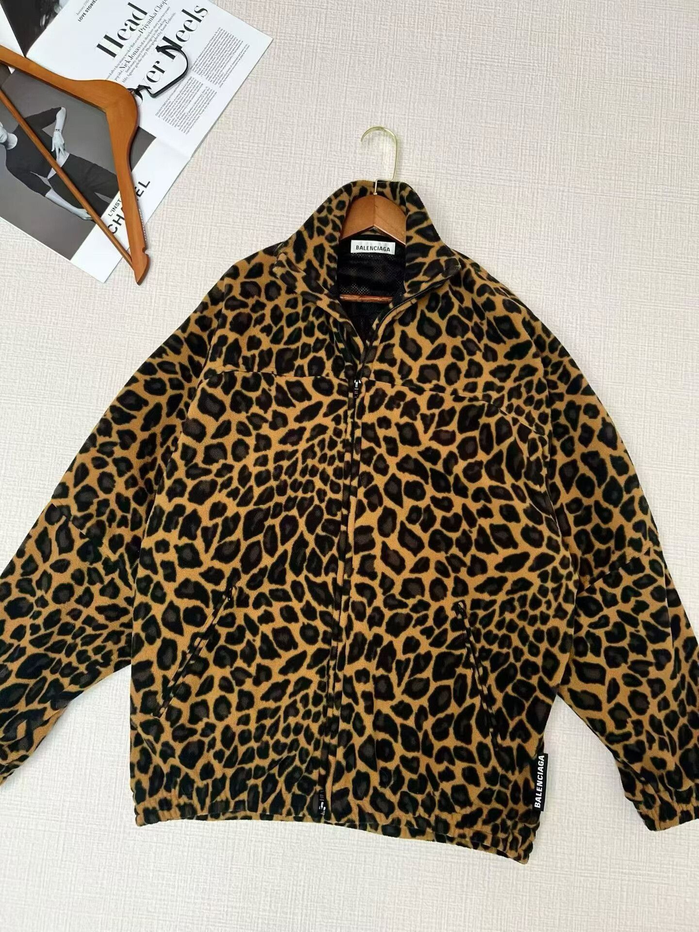 Balenciaga Balenciaga Leopard Print Fleece Jacket Size 36 Size XS / US 0-2 / IT 36-38 - 4 Thumbnail