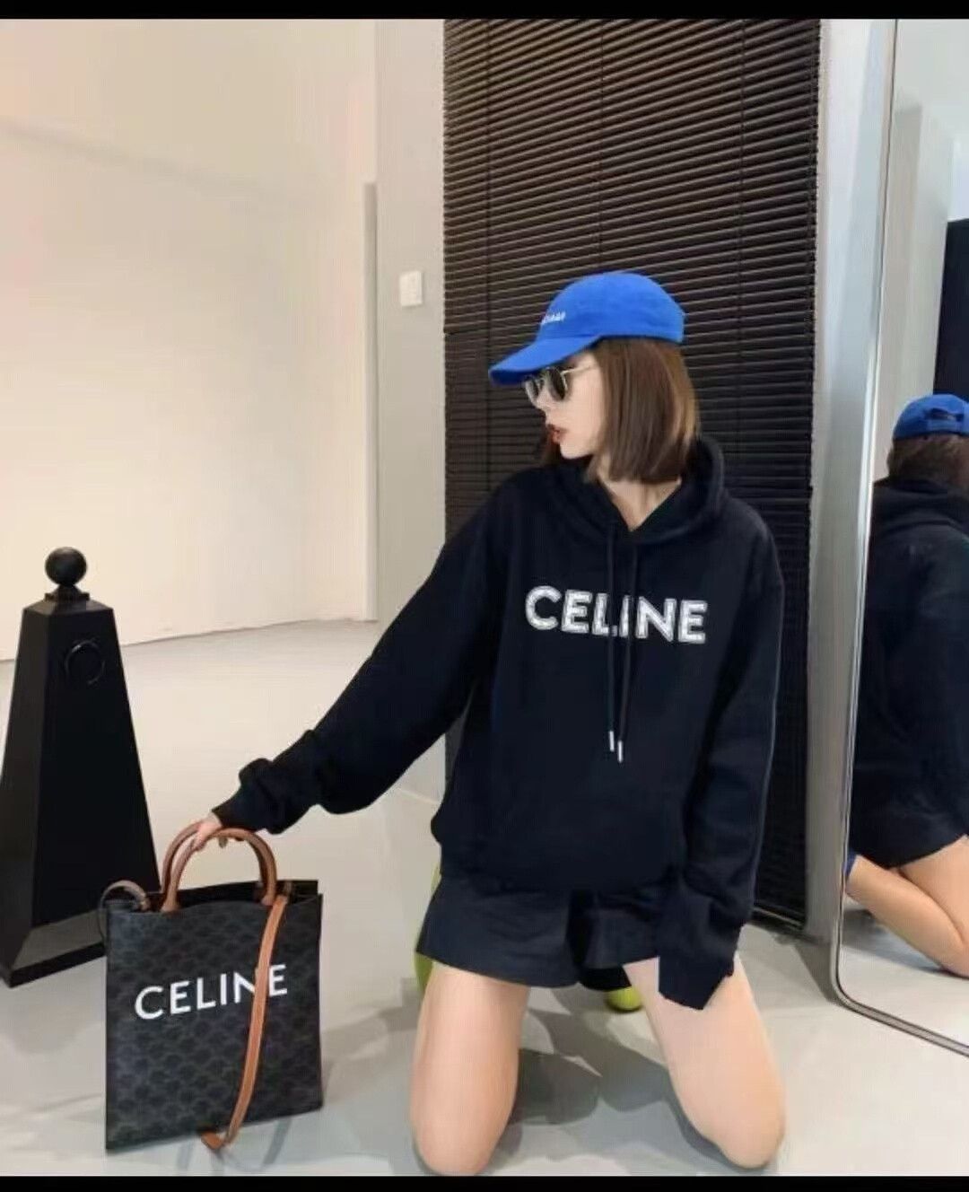 Celine Celine Black Hooded Sweatshirt with Logo Size M / US 6-8 / IT 42-44 - 4 Thumbnail