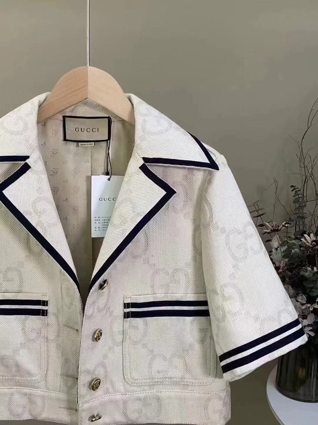 Gucci Gucci Logo Short Sleeve Jacket Outfit Size XS / US 0-2 / IT 36-38 - 5 Thumbnail
