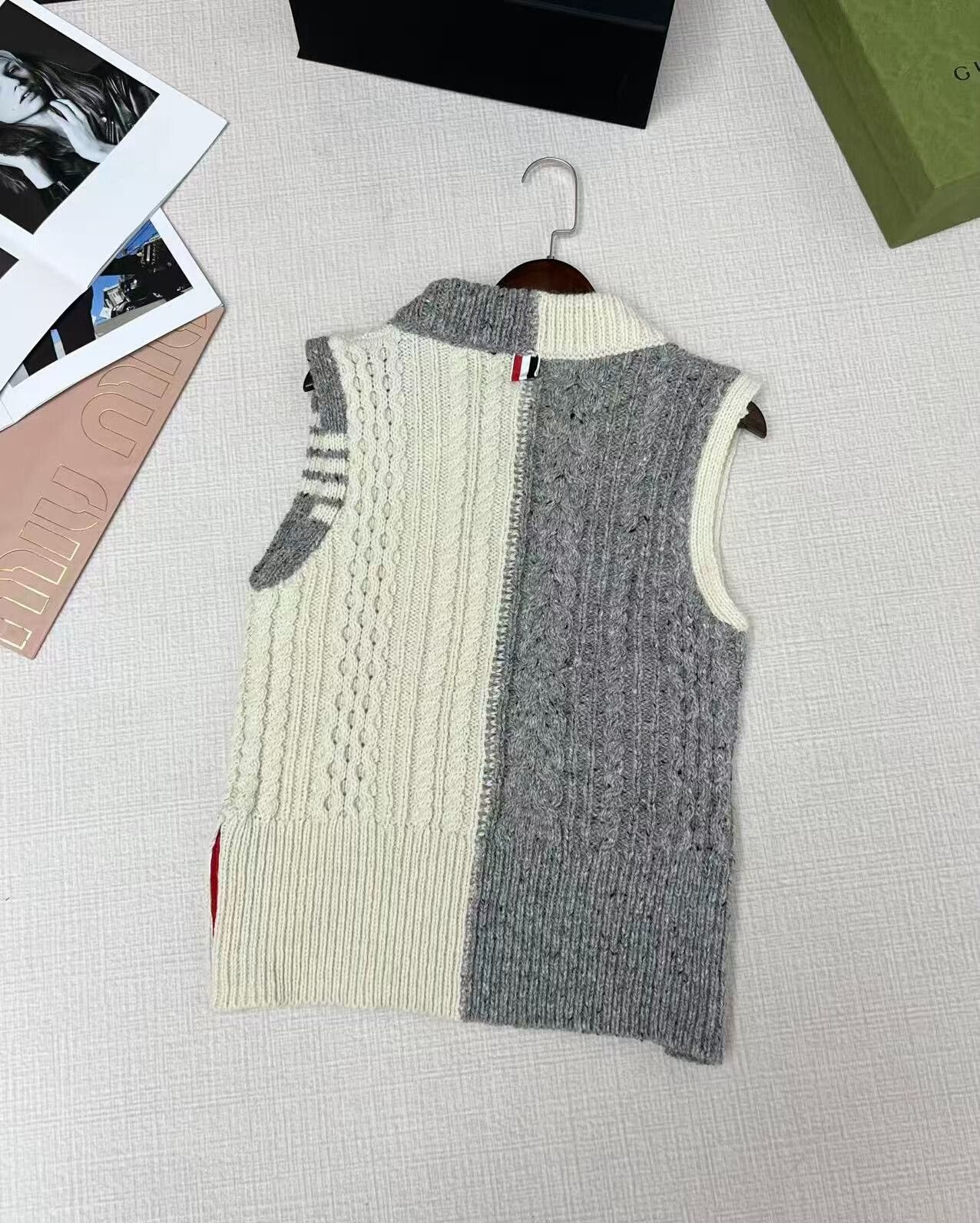 Thom Browne Thom Browne Knit Vest for Sale Size US S / EU 44-46 / 1 - 2 Thumbnail