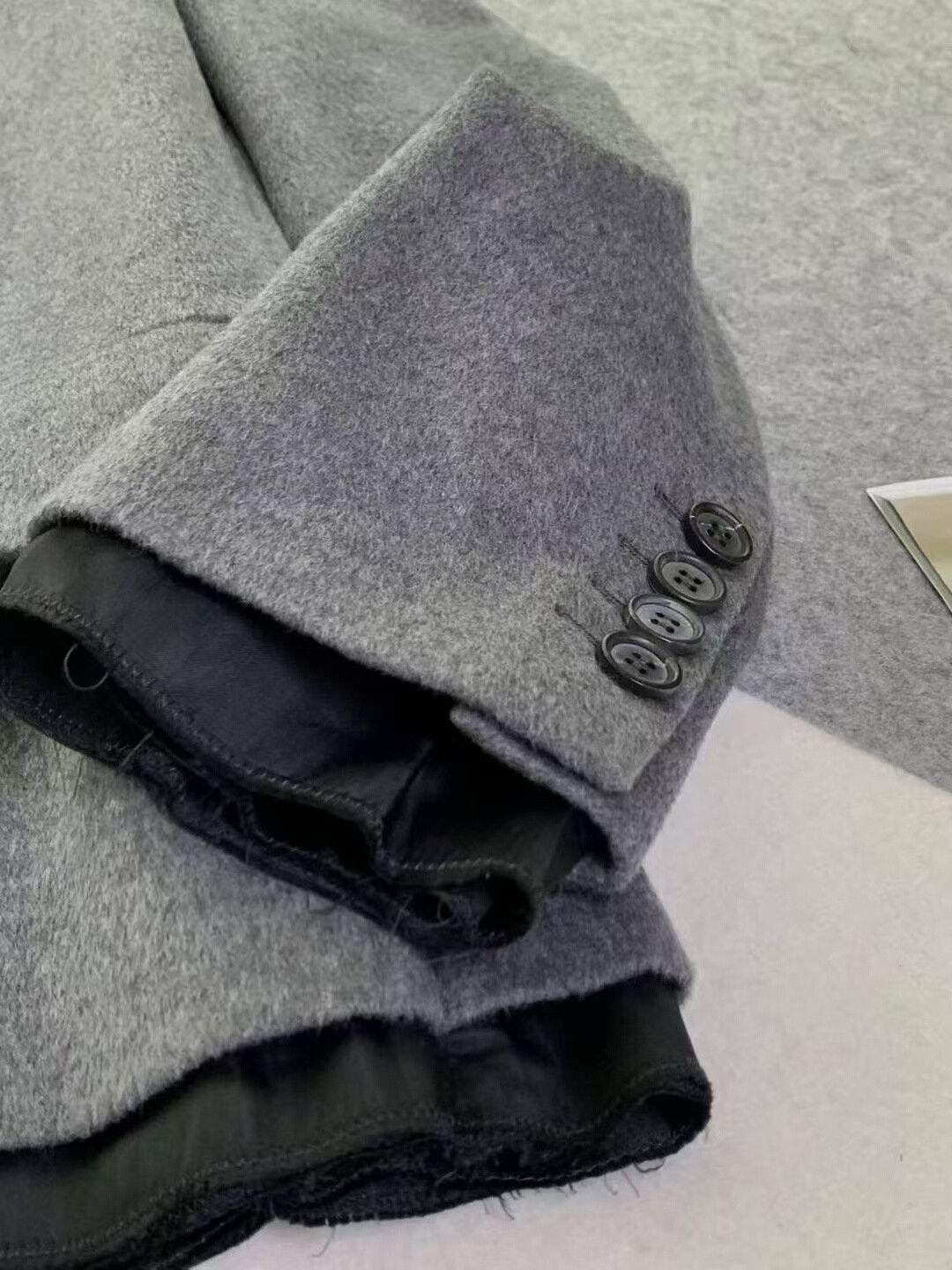 Miu Miu Miu Miu Gray Cashmere Double-Breasted Coat Size XS / US 0-2 / IT 36-38 - 4 Thumbnail