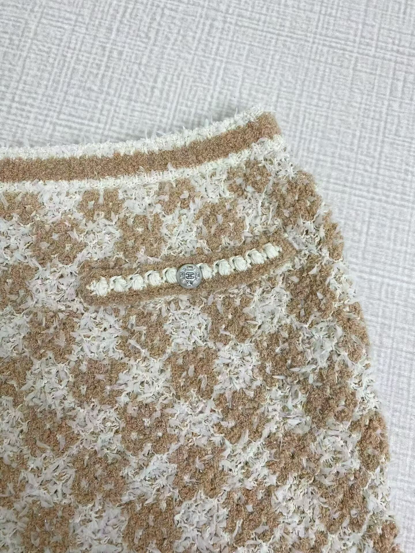 Chanel Chanel Tweed Skirt Set for Women Size 38" / US 16 / IT 52 - 3 Thumbnail