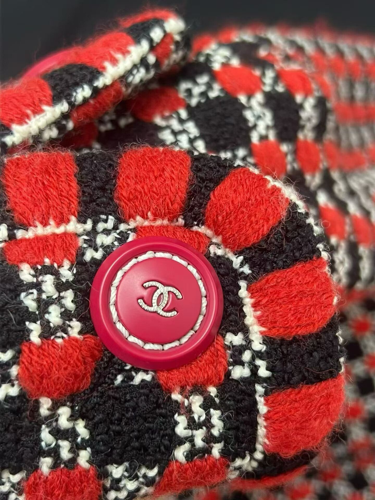Chanel Chanel Red Black Plaid Long Coat Size XS / US 0-2 / IT 36-38 - 4 Thumbnail