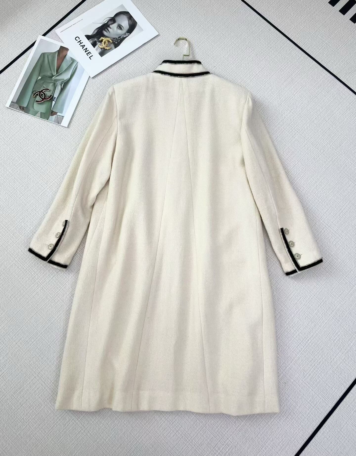 Chanel Chanel Color-Block Long Coat with Pockets Size M / US 6-8 / IT 42-44 - 3 Thumbnail