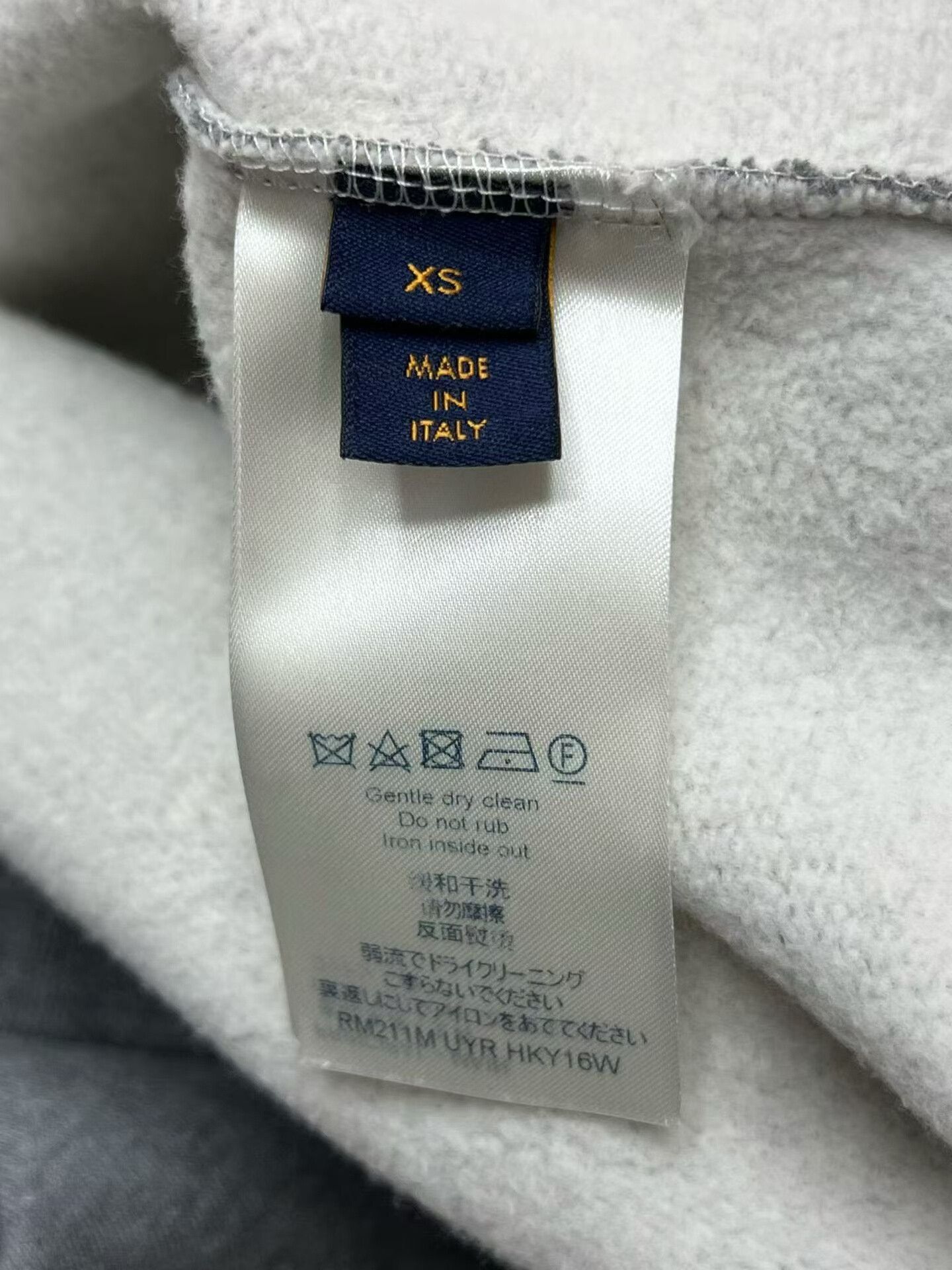 Louis Vuitton Louis Vuitton Embroidered Sweatshirt in XS Size XS / US 0-2 / IT 36-38 - 5 Thumbnail
