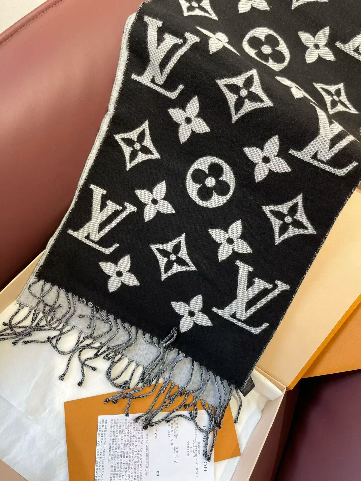 Louis Vuitton Louis Vuitton Wool Logo Scarf Size ONE SIZE - 5 Thumbnail
