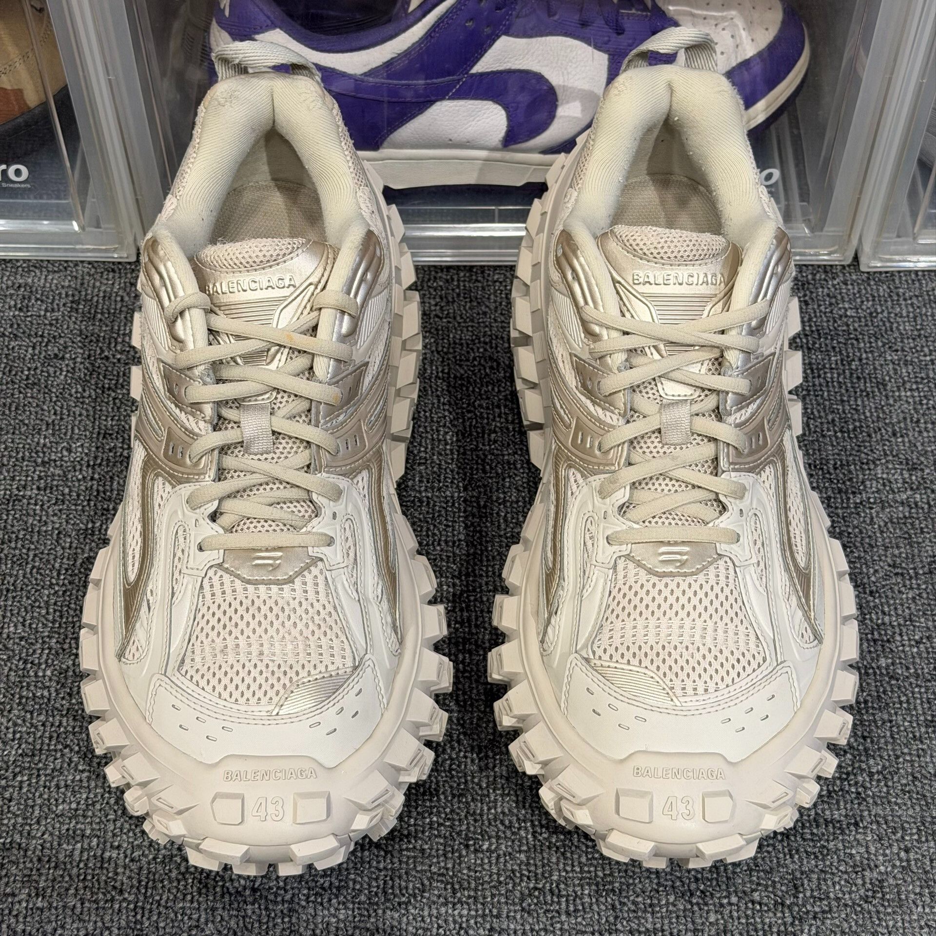 Balenciaga Balenciaga Tire Sneakers in Beige Size 43 Size US 10 / EU 43 - 3 Thumbnail