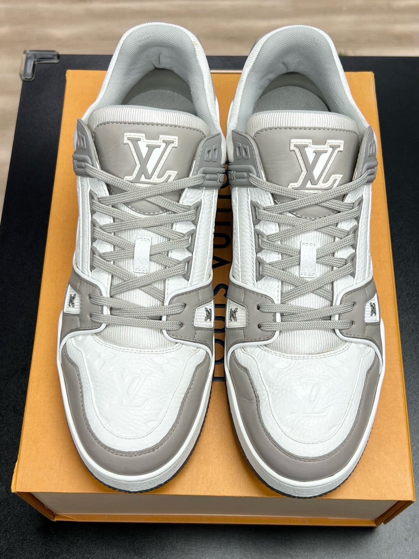 Louis Vuitton LV Trainer Gray White Low Top Sneakers Size US 11 / EU 44 - 3 Thumbnail