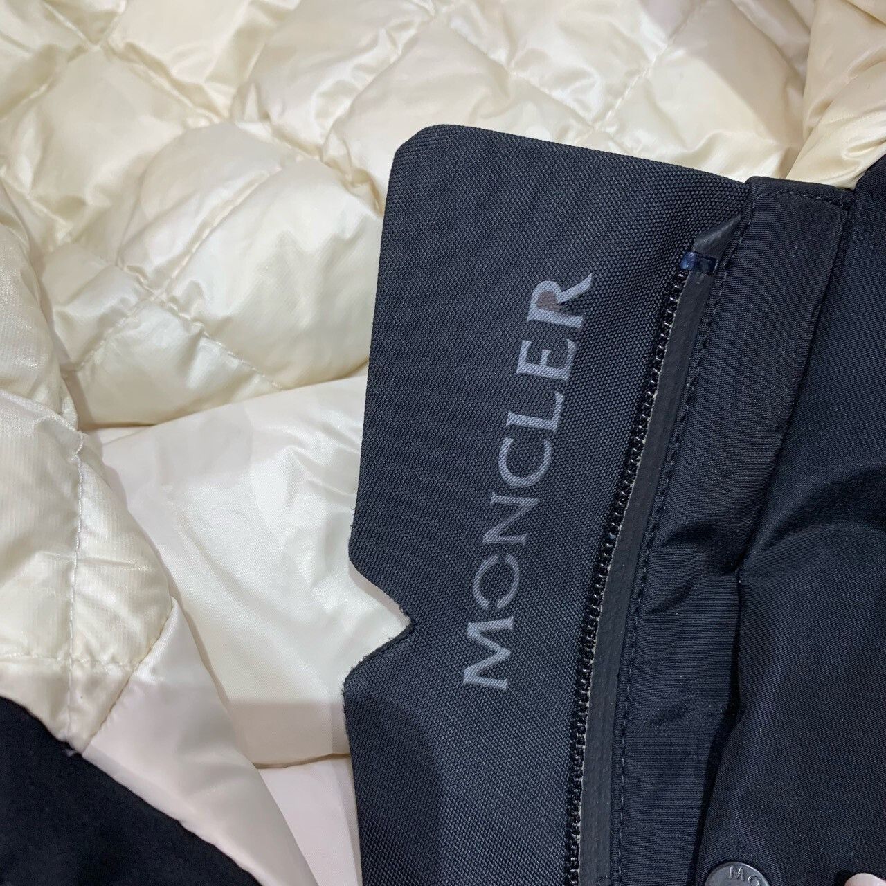 Moncler Moncler Black Women's Down Jacket Size S / US 4 / IT 40 - 7 Thumbnail