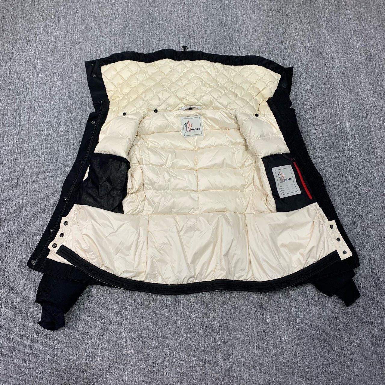 Moncler Moncler Black Women's Down Jacket Size S / US 4 / IT 40 - 6 Thumbnail