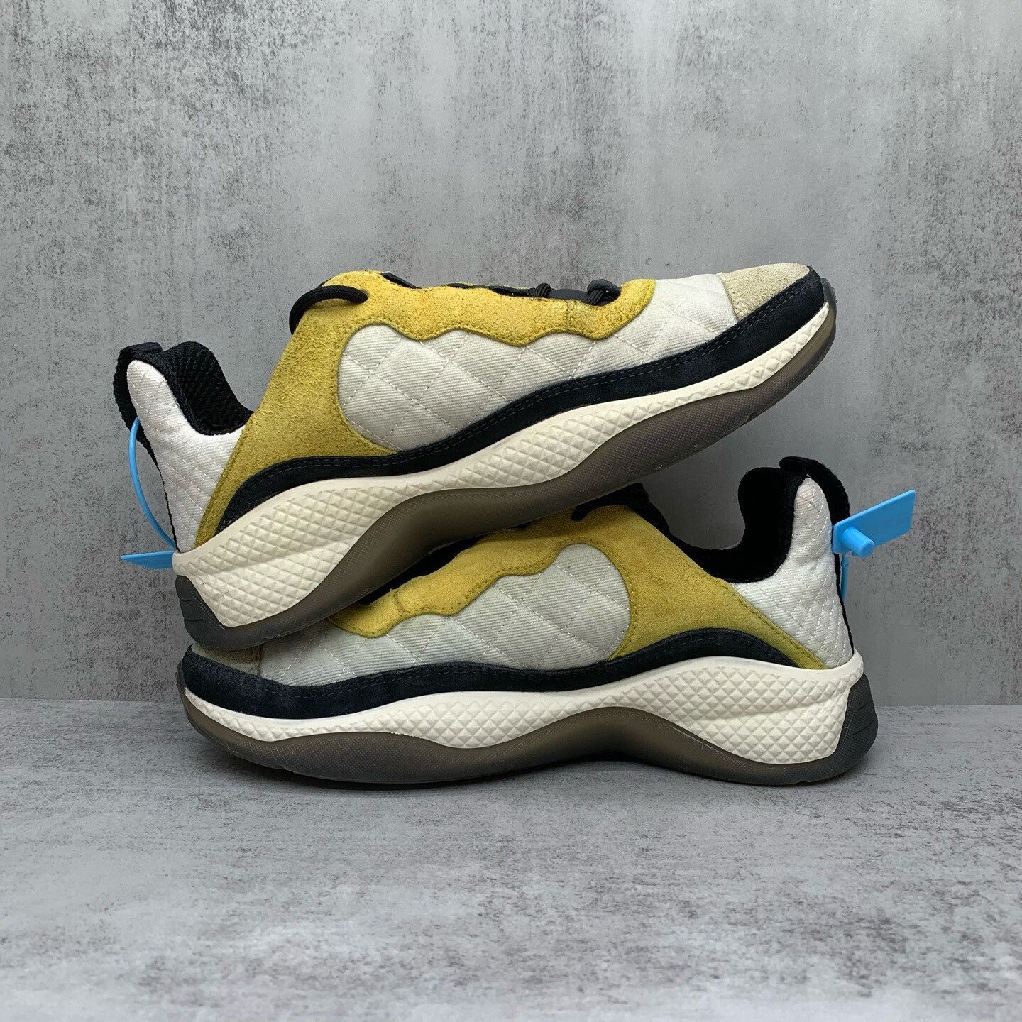 Chanel Chanel Black Yellow Sneakers Size 38 Size US 7 / IT 37 - 3 Thumbnail
