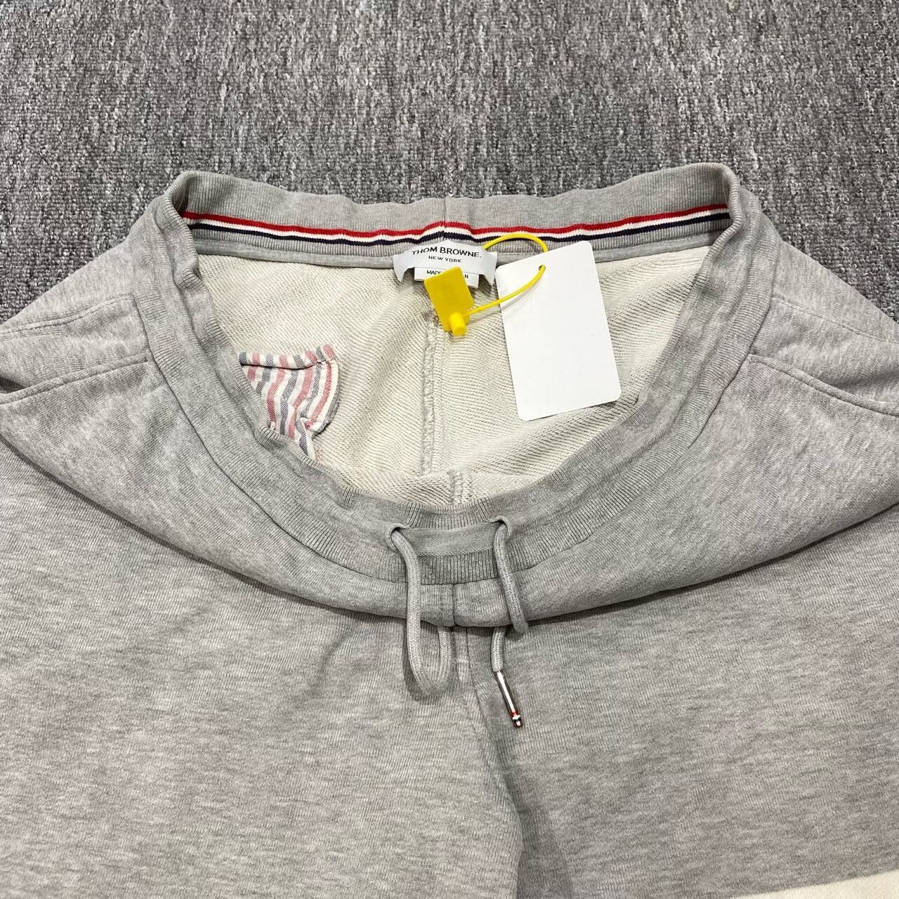 Thom Browne Thom Browne Gray Shorts Size 5 Size US 28 / EU 44 - 7 Thumbnail