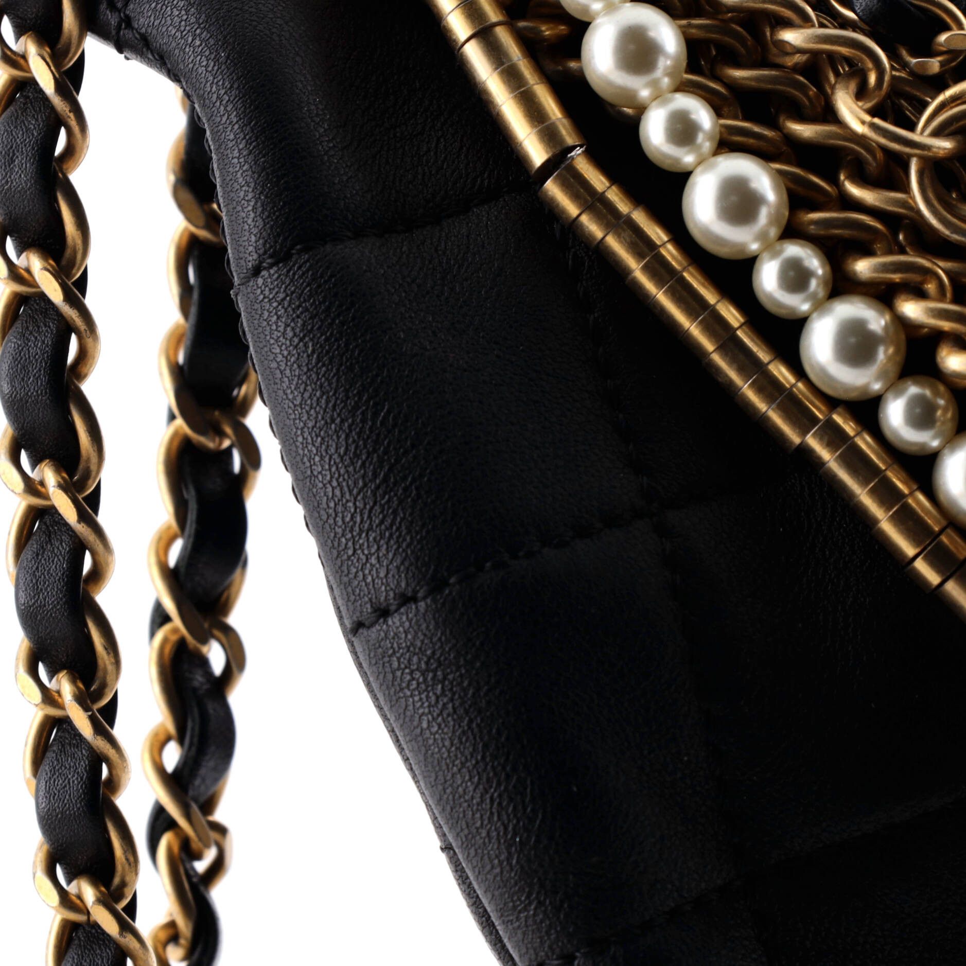 Chanel All About Chains Waist Bag Quilted Lambskin Size ONE SIZE - 5 Thumbnail
