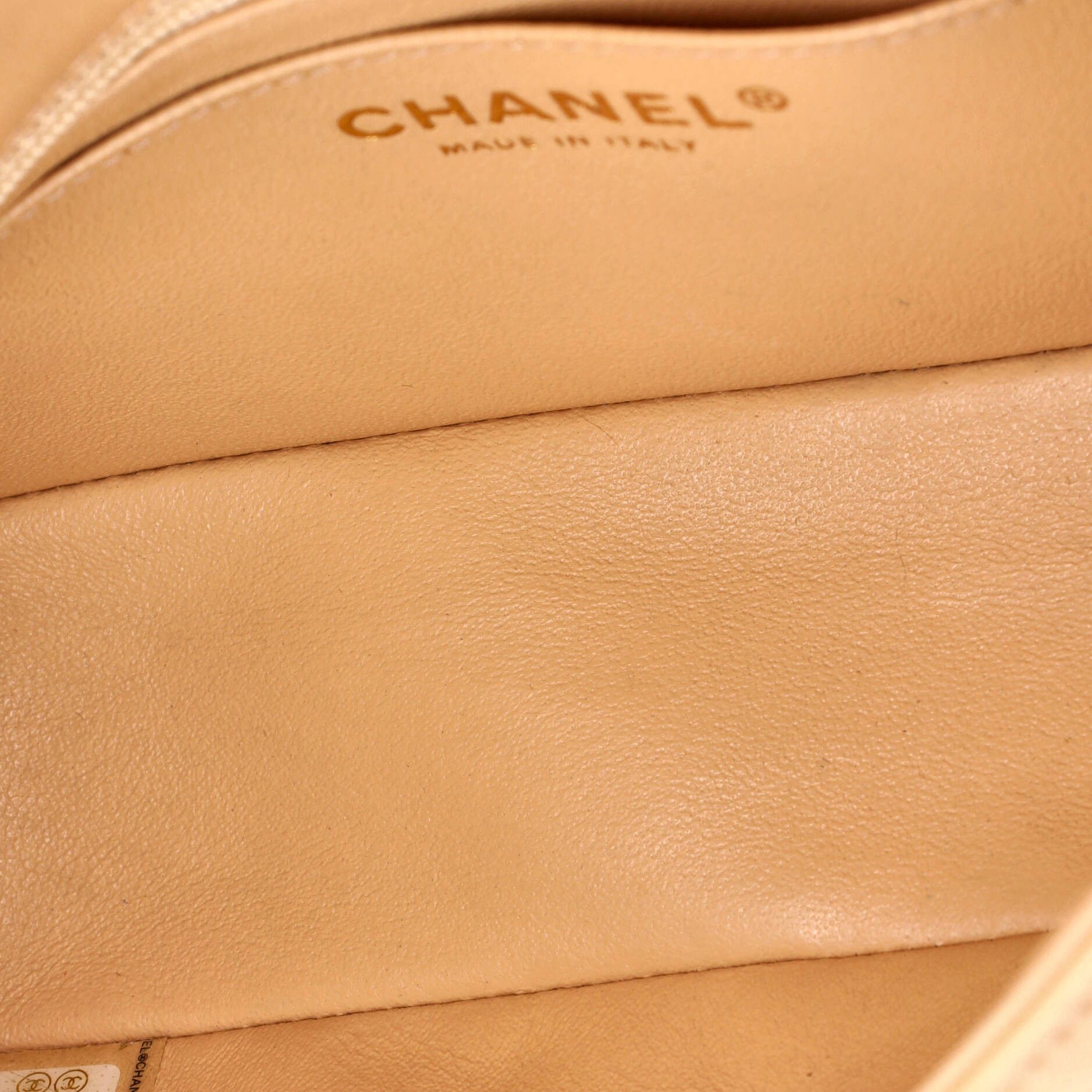 Chanel Classic Single Flap Bag Quilted Lambskin Mini Size ONE SIZE - 4 Thumbnail