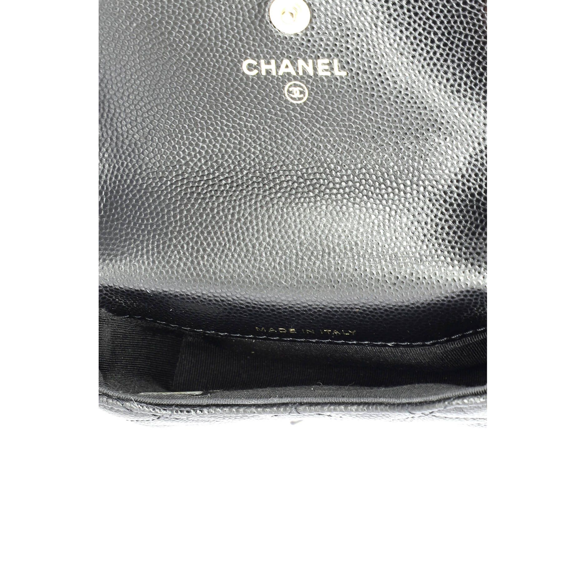 Chanel CC Pearl Coin Card Holder with Chain Quilted Caviar Size ONE SIZE - 4 Thumbnail