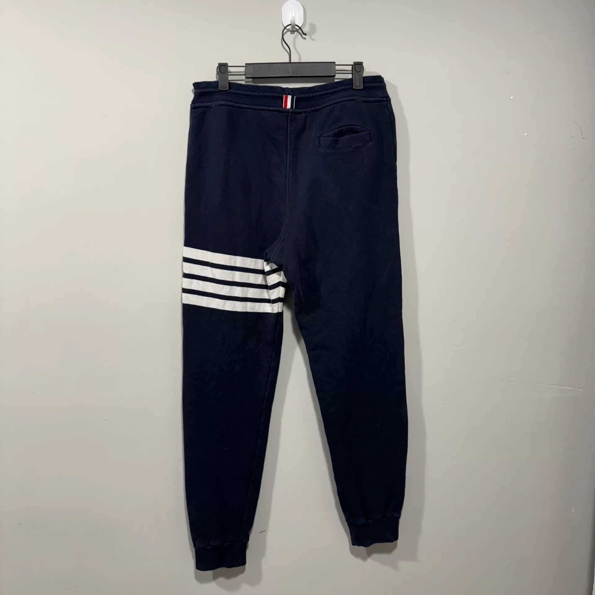 Thom Browne Thom Browne Navy Sweatpants Size 3 Size US 30 / EU 46 - 2 Thumbnail