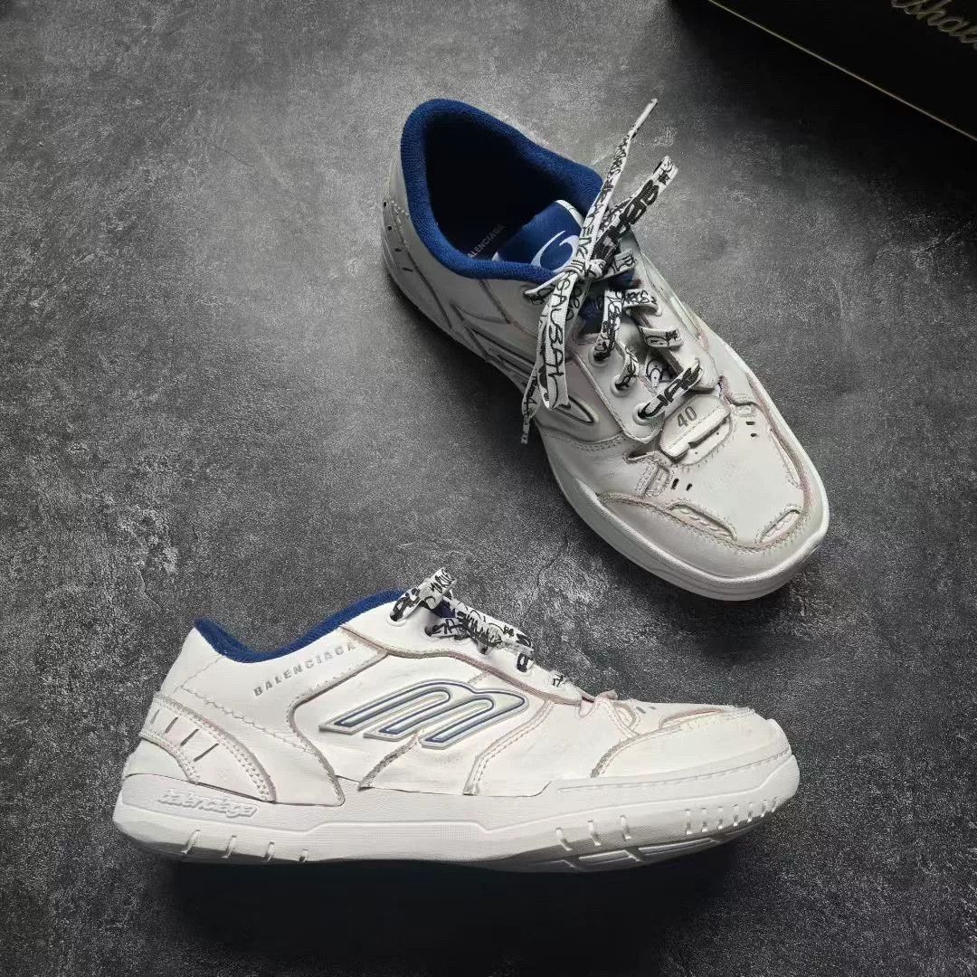 Balenciaga Balenciaga Hamptons Sneakers White Blue Size 40 Size US 7 / EU 40 - 6 Thumbnail