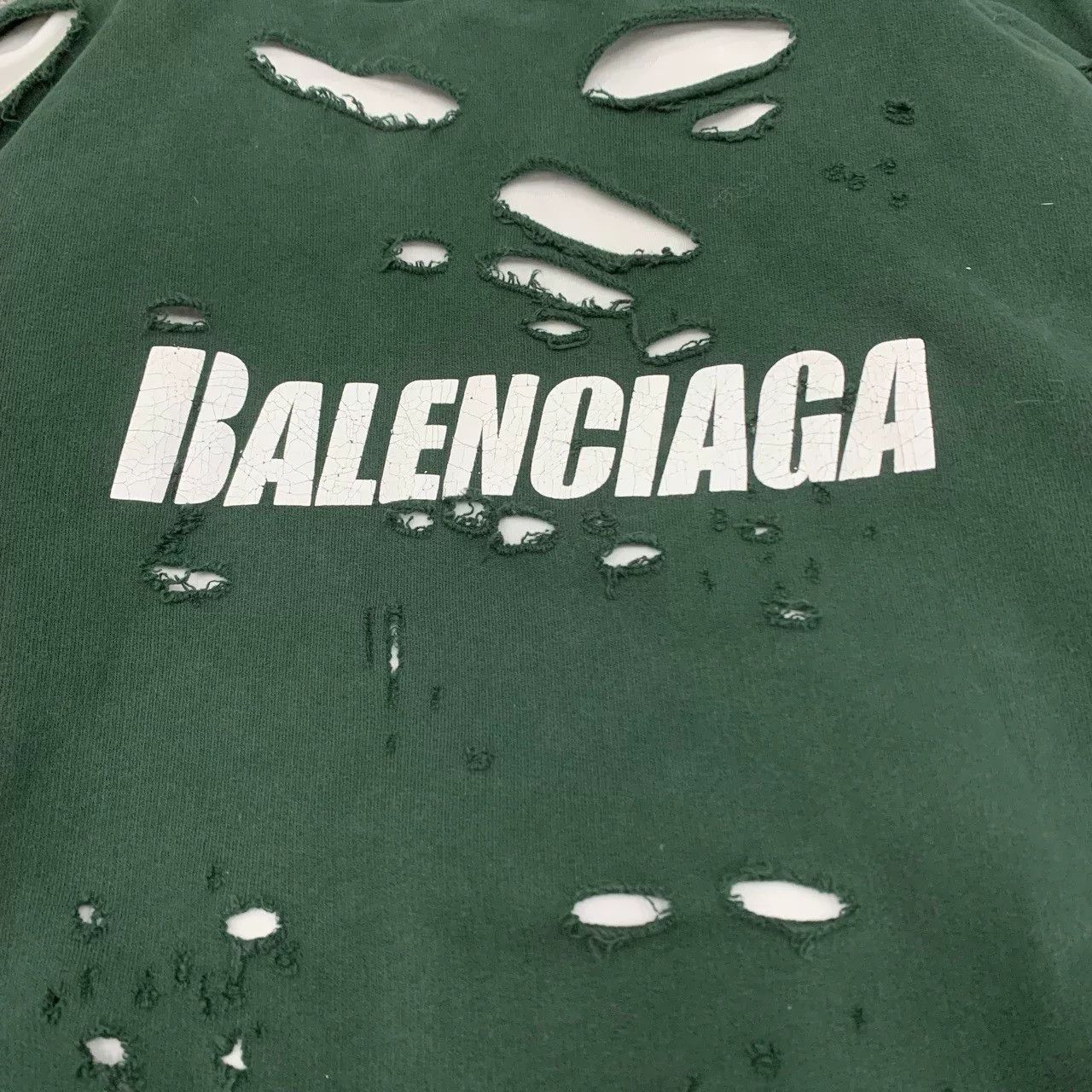 Balenciaga Balenciaga Distressed Green Hoodie XS Size Size US XS / EU 42 / 0 - 6 Thumbnail