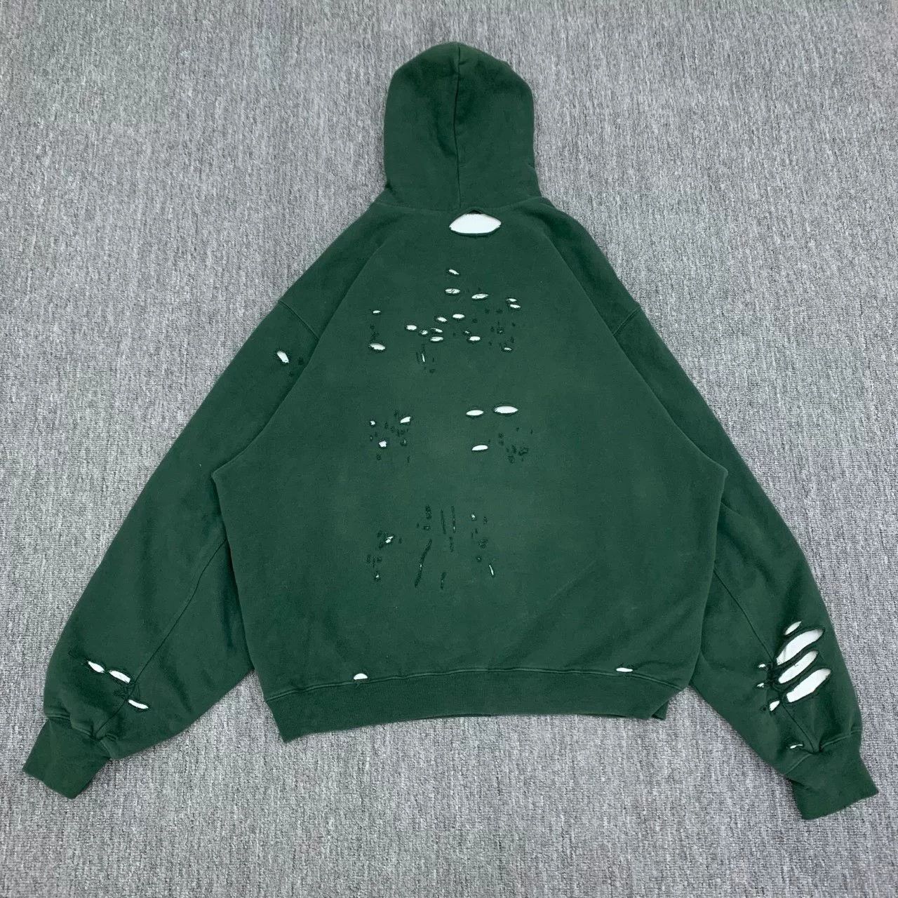 Balenciaga Balenciaga Distressed Green Hoodie XS Size Size US XS / EU 42 / 0 - 2 Thumbnail