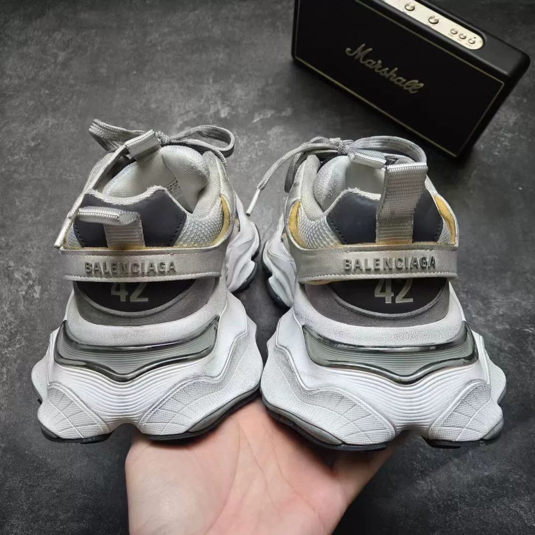 Balenciaga Balenciaga Cargo Sneakers Size 42 Size US 9 / EU 42 - 3 Thumbnail