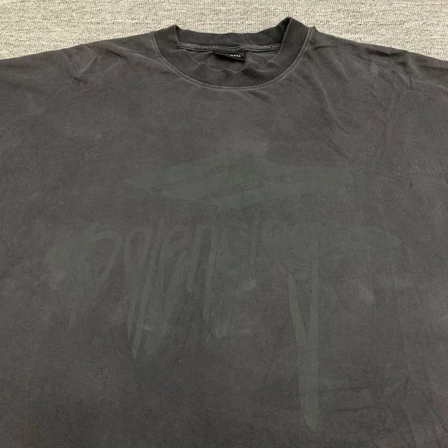Balenciaga Balenciaga Black Distressed Logo T-Shirt Size US XL / EU 56 / 4 - 6 Thumbnail