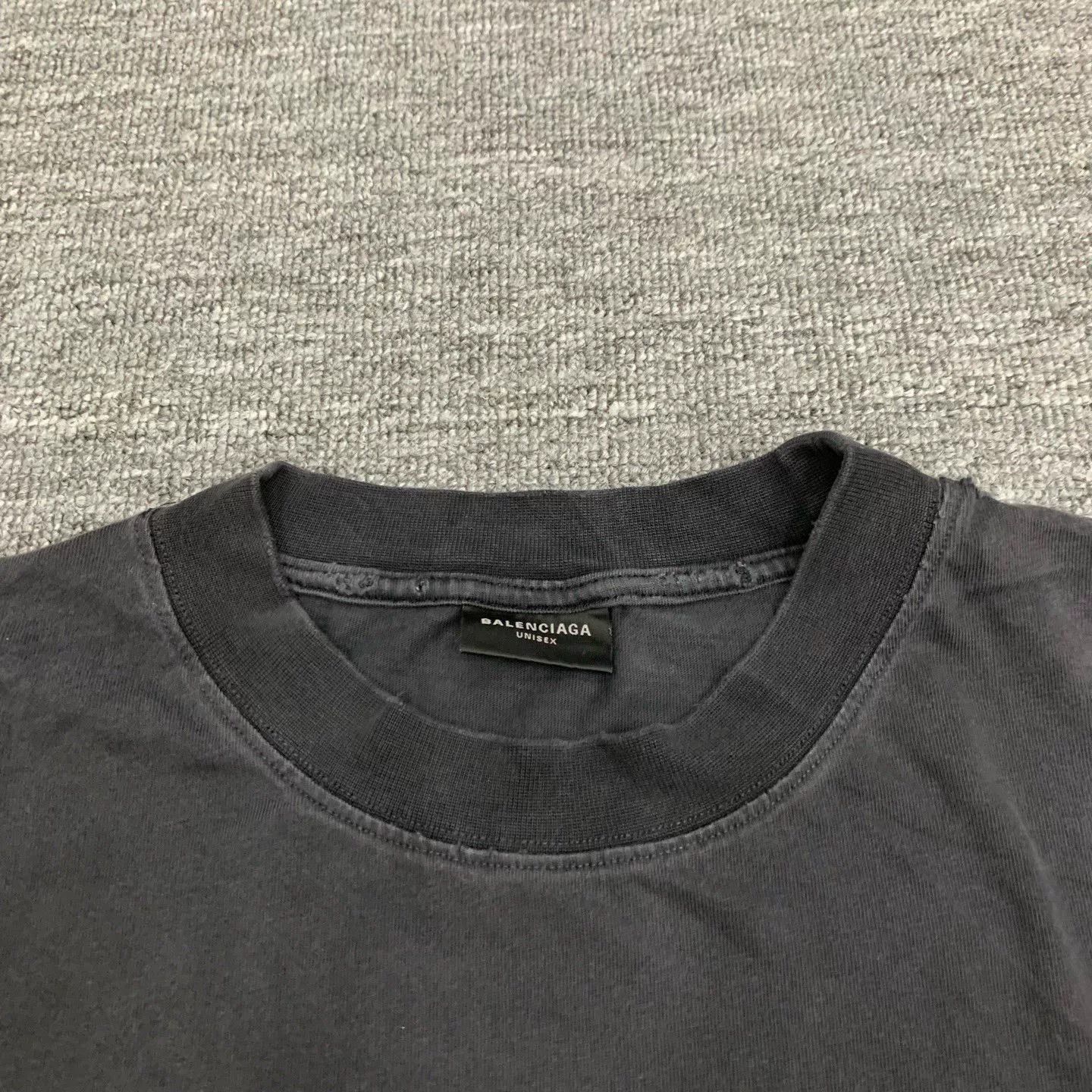 Balenciaga Balenciaga Black Distressed Logo T-Shirt Size US XL / EU 56 / 4 - 7 Thumbnail
