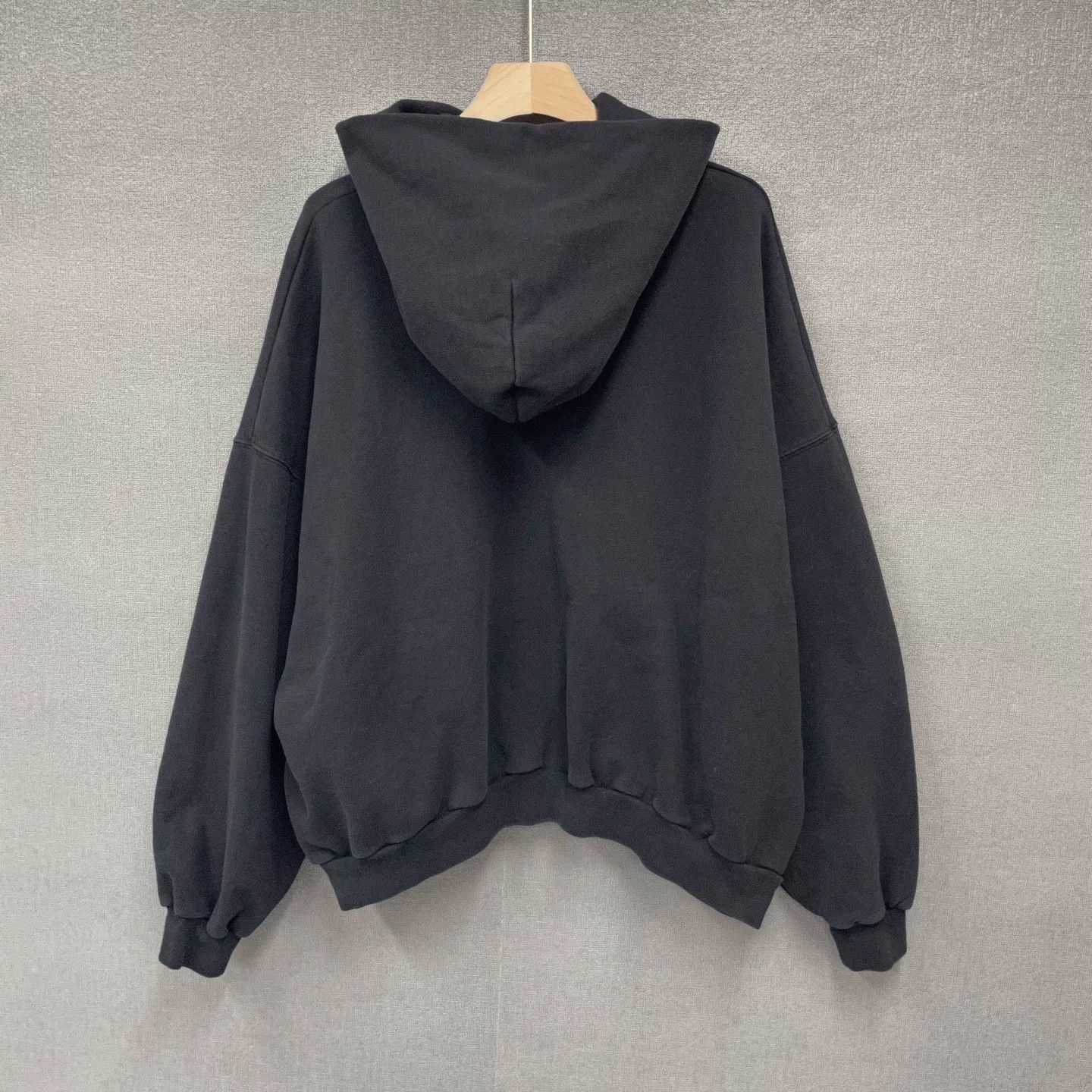 Balenciaga Balenciaga Embroidered Hoodie Sweatshirt Size US M / EU 48-50 / 2 - 2 Thumbnail