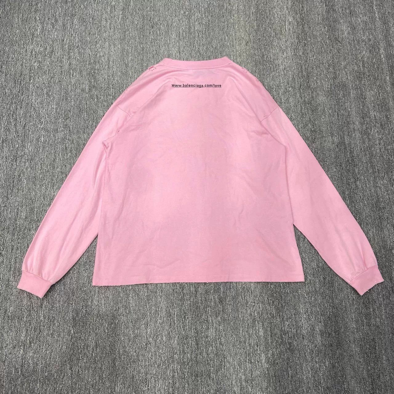 Balenciaga Balenciaga Pink Heart Sweatshirt XS Size XS / US 0-2 / IT 36-38 - 2 Thumbnail