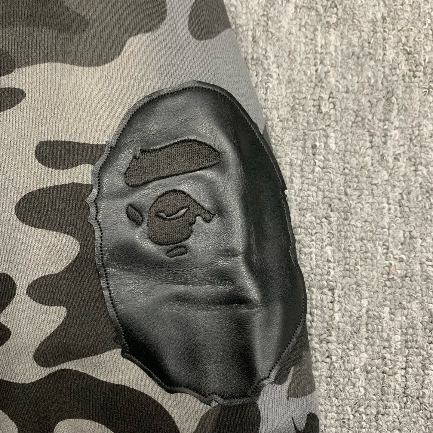 Bape BAPE x MMJ Camo Velvet Jacket S Size Size US S / EU 44-46 / 1 - 9 Thumbnail