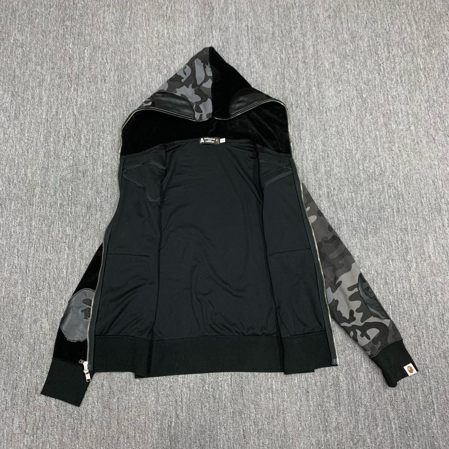 Bape BAPE x MMJ Camo Velvet Jacket S Size Size US S / EU 44-46 / 1 - 6 Thumbnail