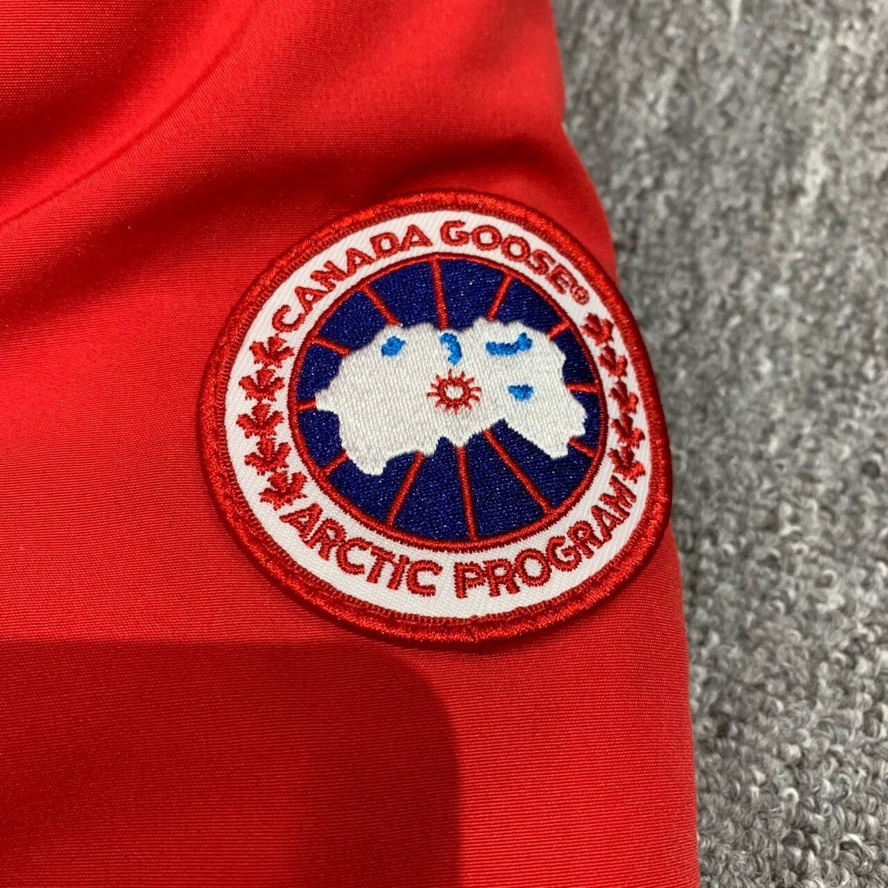 Canada Goose Canada Goose Red Down Jacket S Size Size US S / EU 44-46 / 1 - 6 Thumbnail