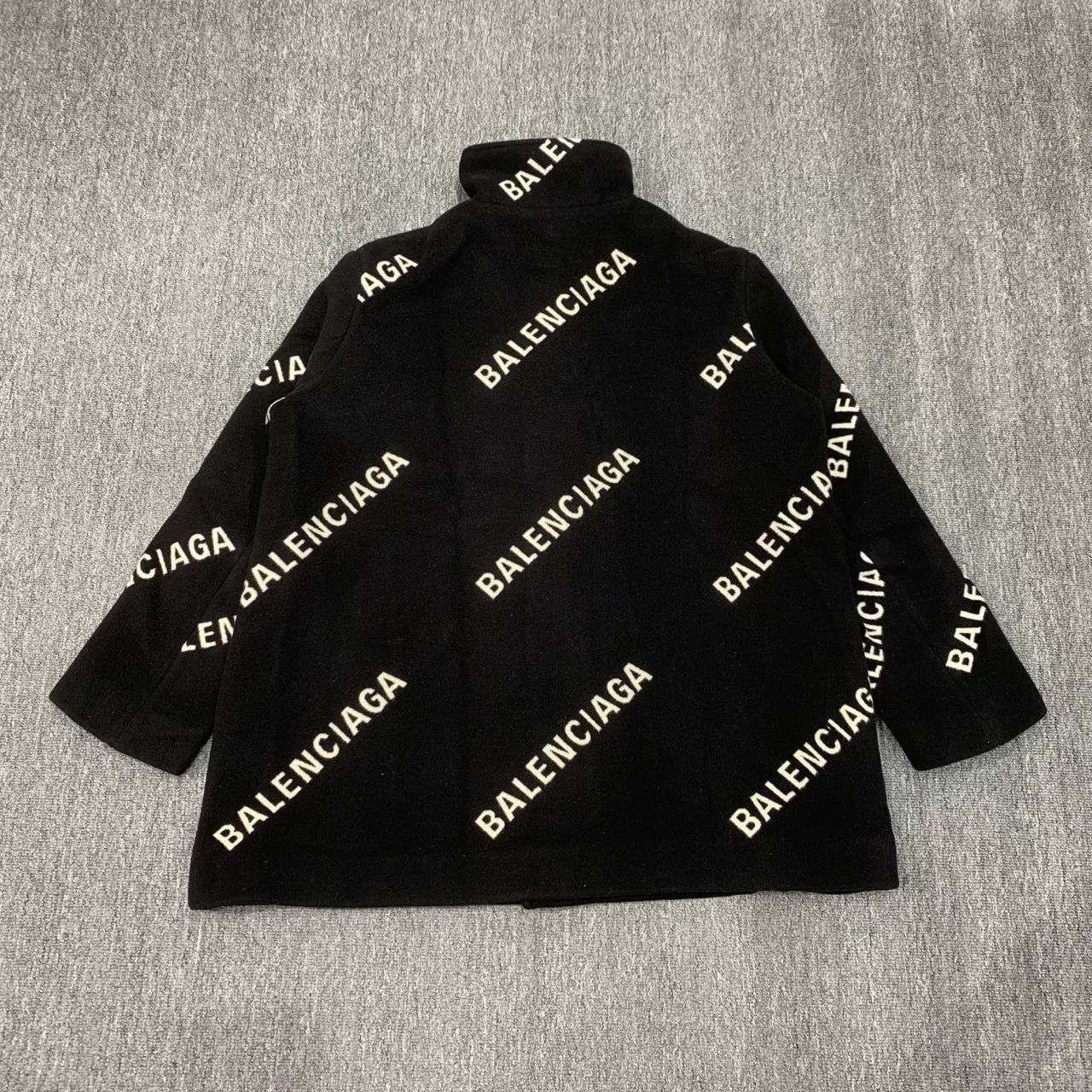 Balenciaga Balenciaga Black Wool Printed Coat Size XXS / US 00 / IT 34 - 2 Thumbnail