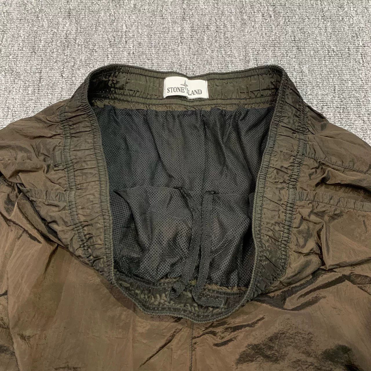 Stone Island Stone Island Brown Metallic Nylon Shorts Size US 34 / EU 50 - 7 Thumbnail