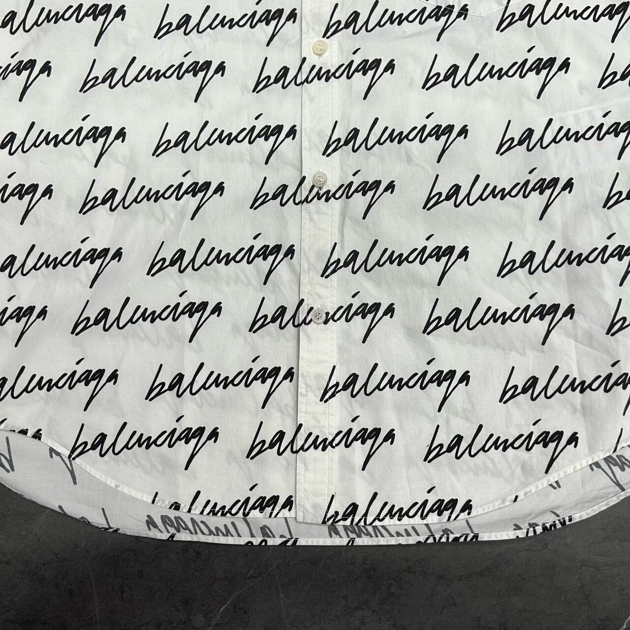 Balenciaga Balenciaga Graffiti Logo Print Shirt Size US S / EU 44-46 / 1 - 3 Thumbnail