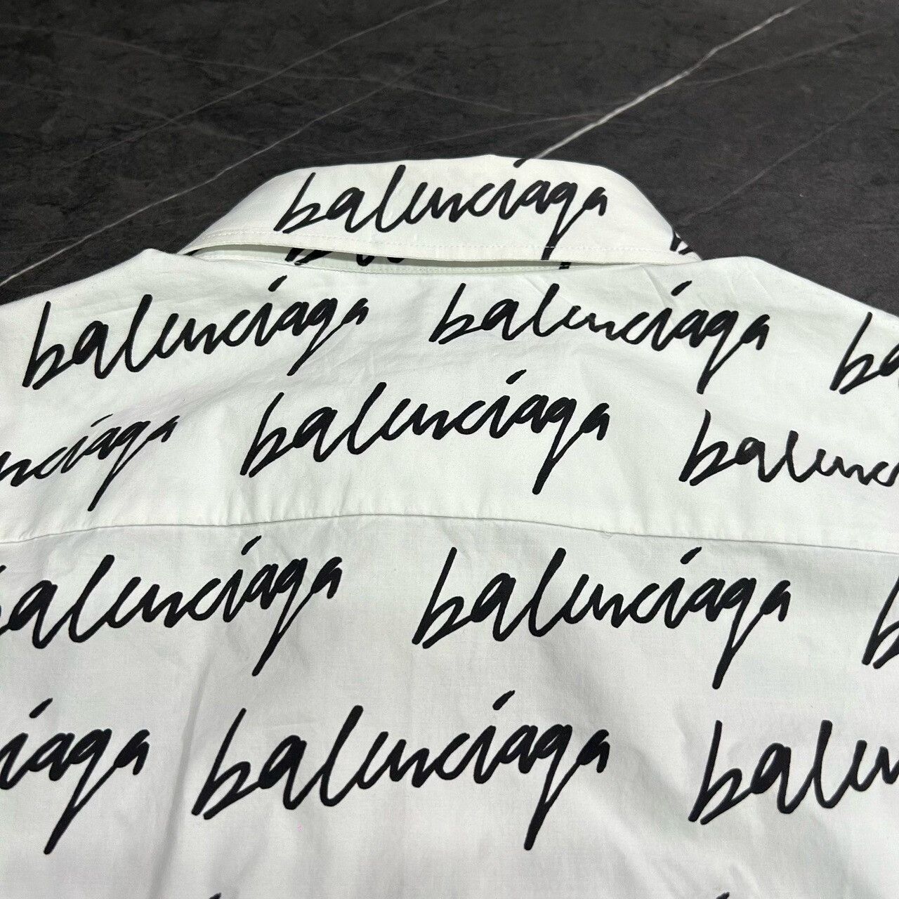 Balenciaga Balenciaga Graffiti Logo Print Shirt Size US S / EU 44-46 / 1 - 6 Thumbnail