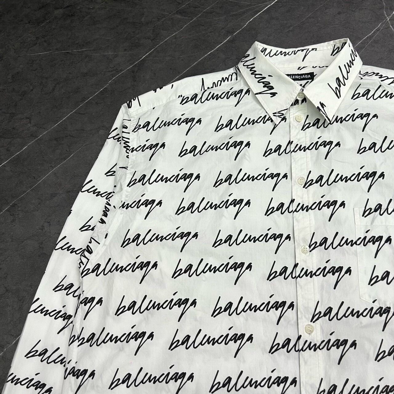 Balenciaga Balenciaga Graffiti Logo Print Shirt Size US S / EU 44-46 / 1 - 5 Thumbnail